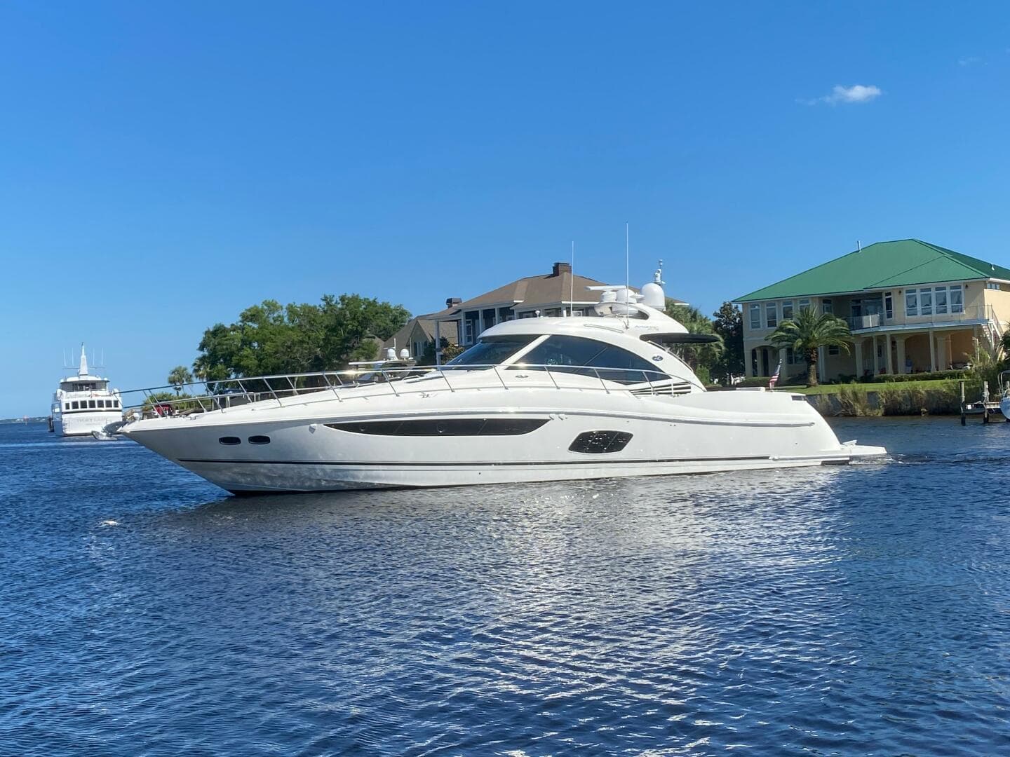 2013 Sea Ray 610 SUNDANCER