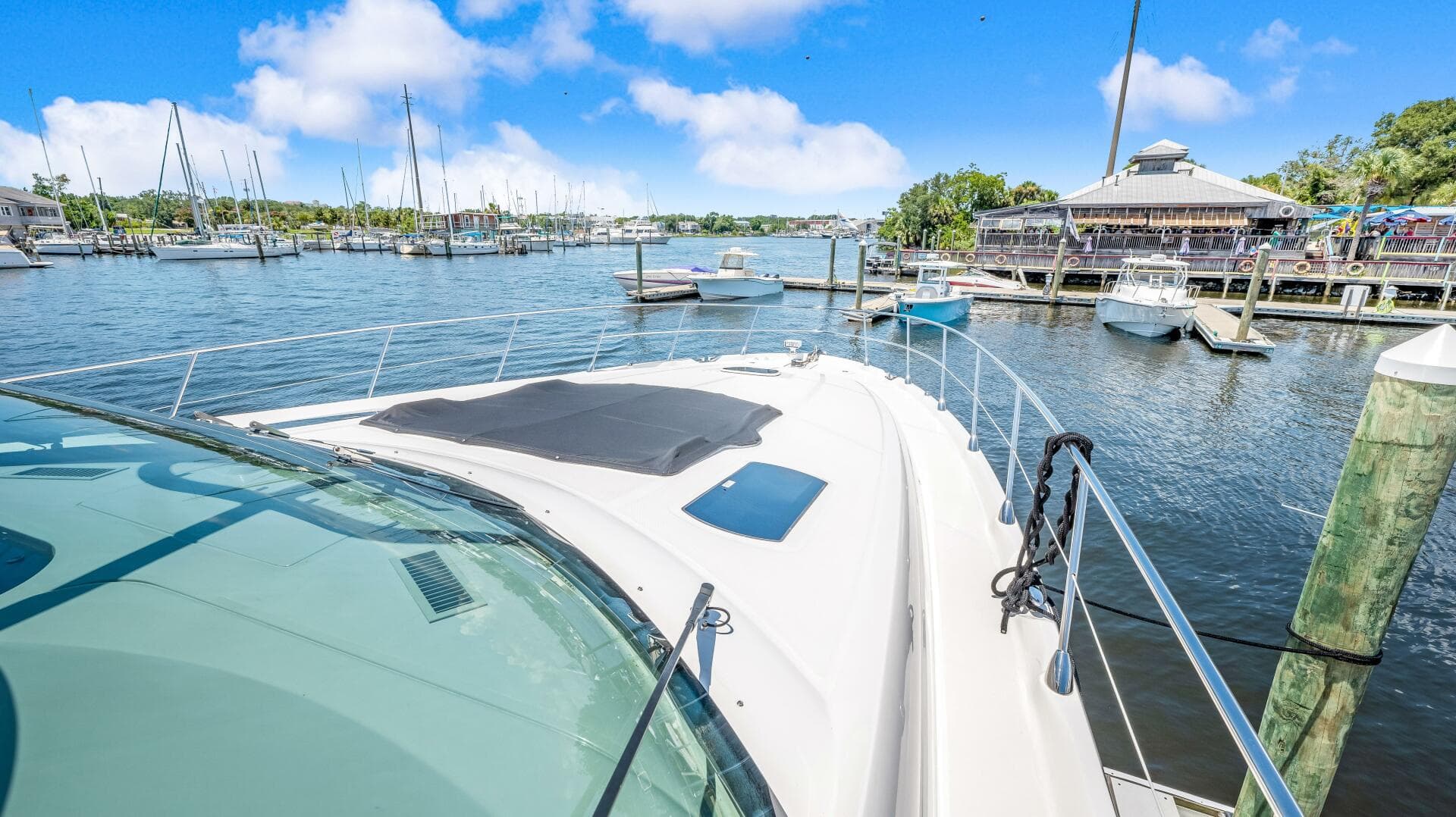 2013 Sea Ray 610 SUNDANCER