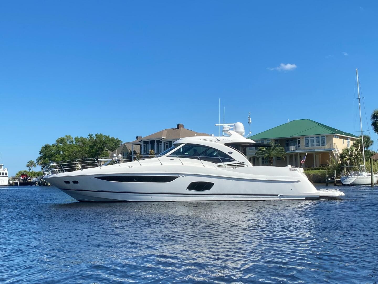 2013 Sea Ray 610 SUNDANCER
