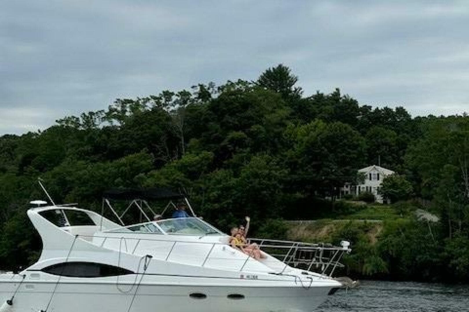 2001 Carver 350 Mariner