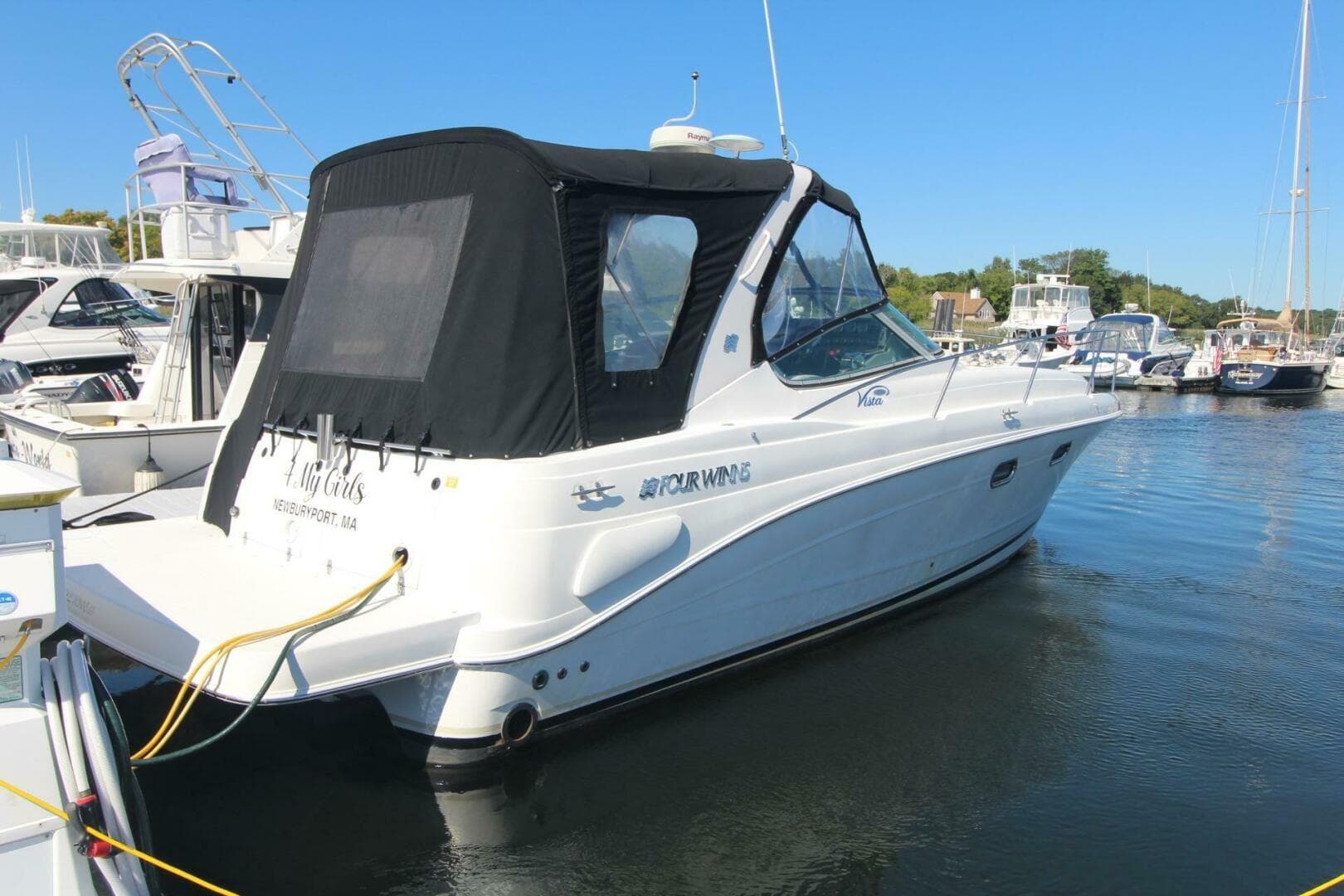 2004 Four Winns 348 Vista