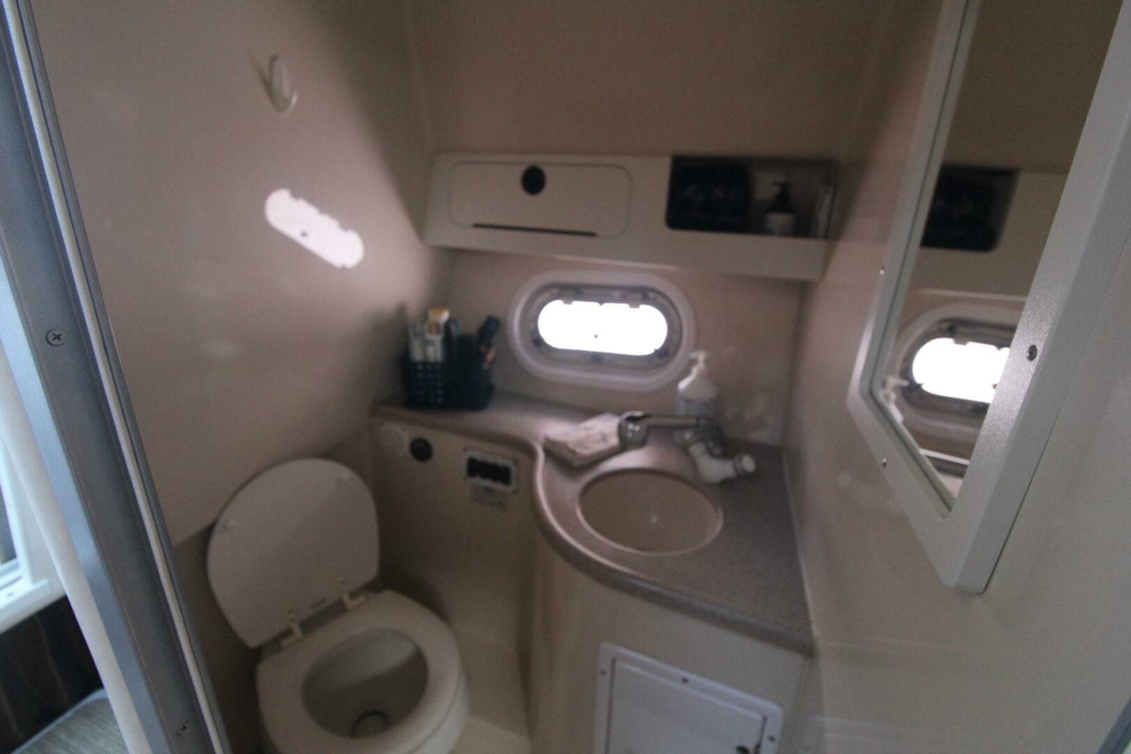 2004 Four Winns 348 Vista