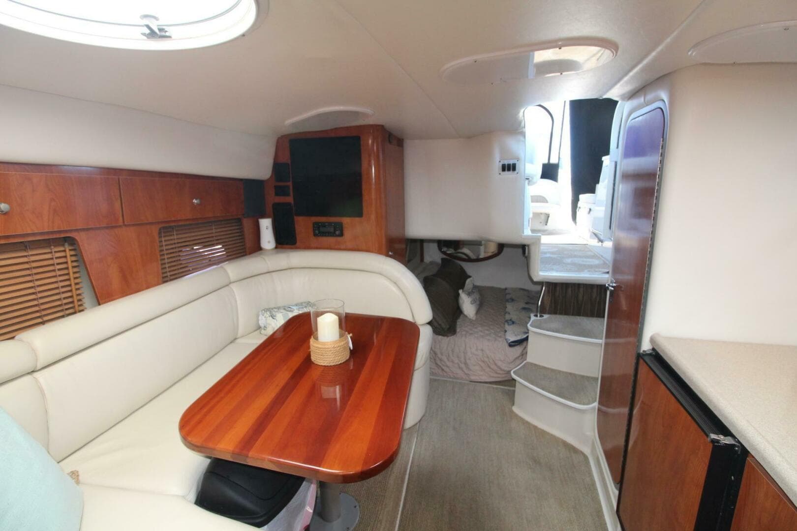 2004 Four Winns 348 Vista