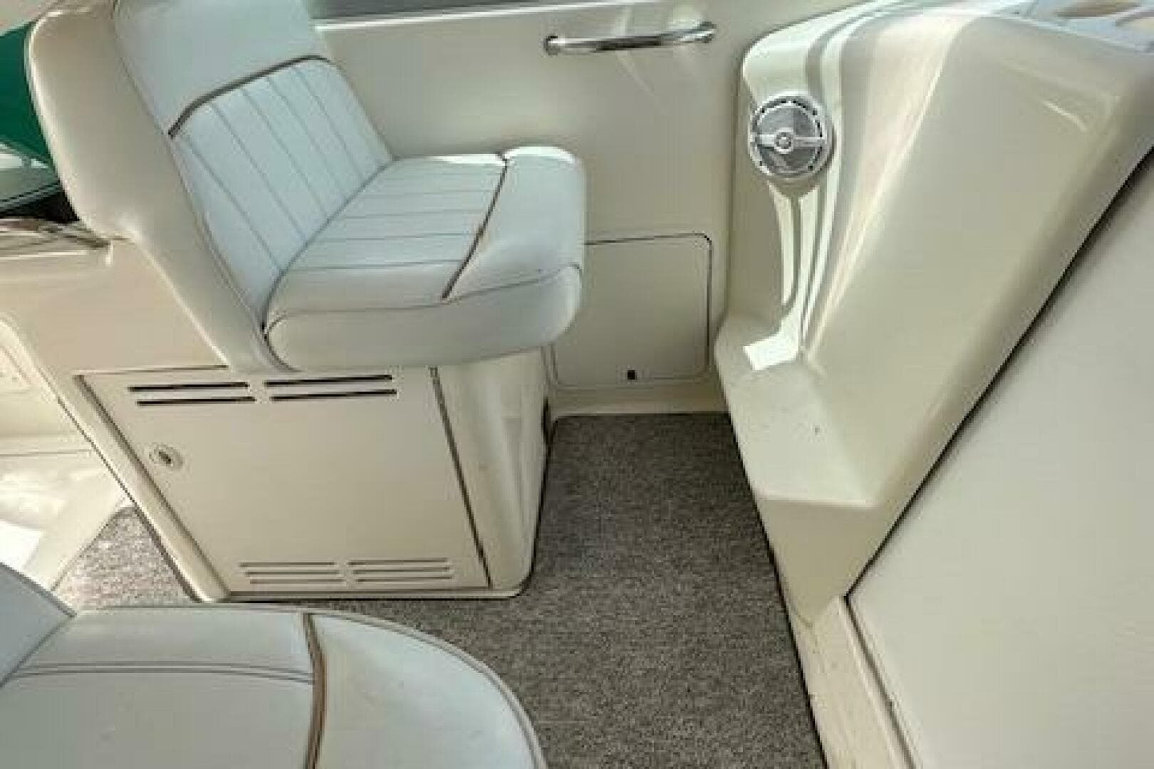 1998 Sea Ray 330 Express