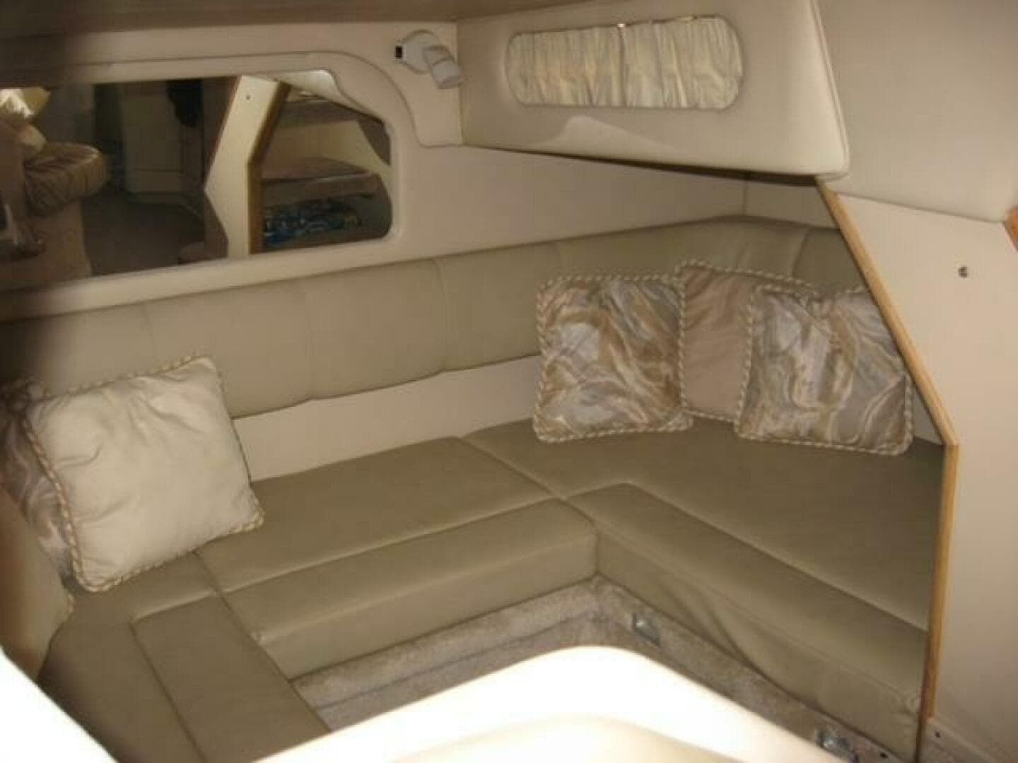 1998 Sea Ray 330 Express