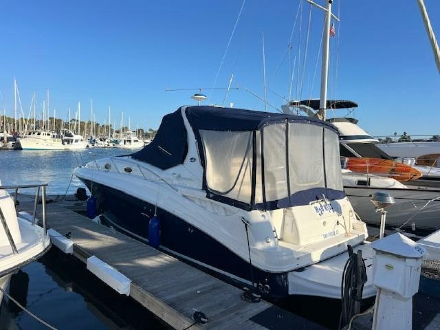 2005 Sea Ray 320 Sundancer