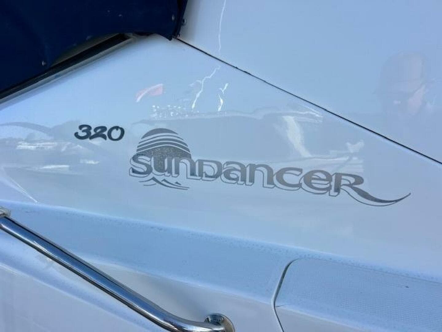 2005 Sea Ray 320 Sundancer