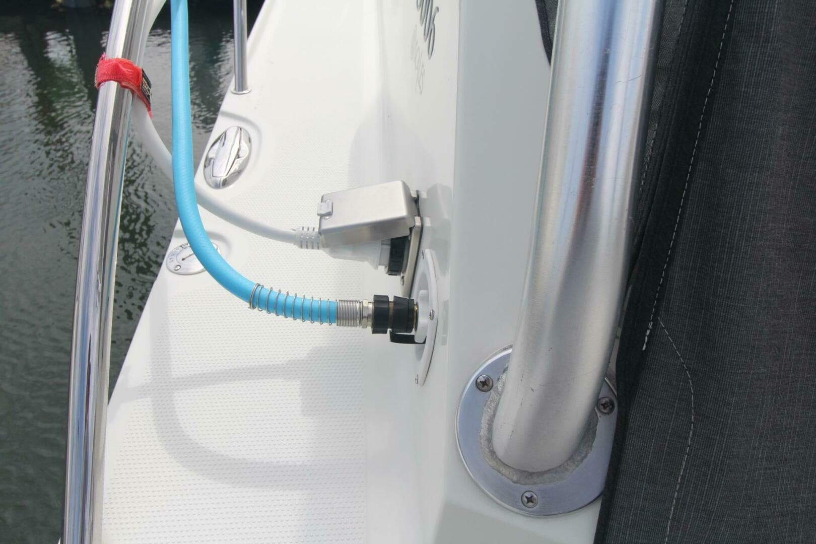 2007 Sailfish 3006 WALKAROUND