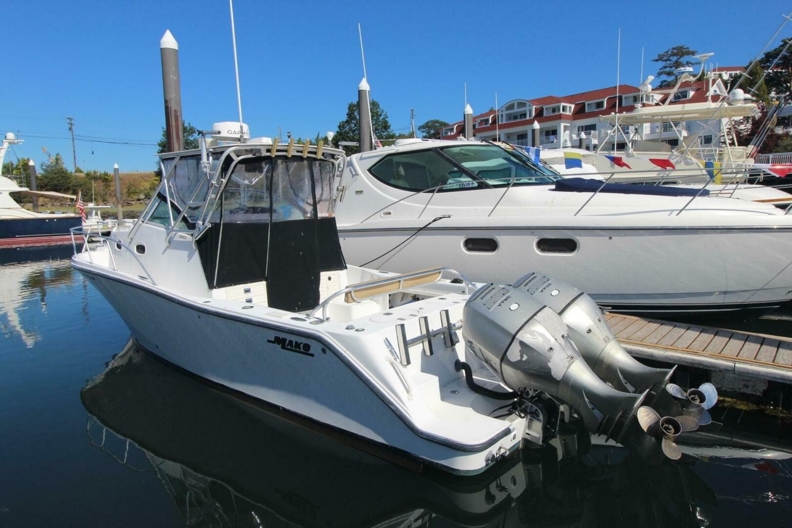 2001 Mako 293 Walk Around