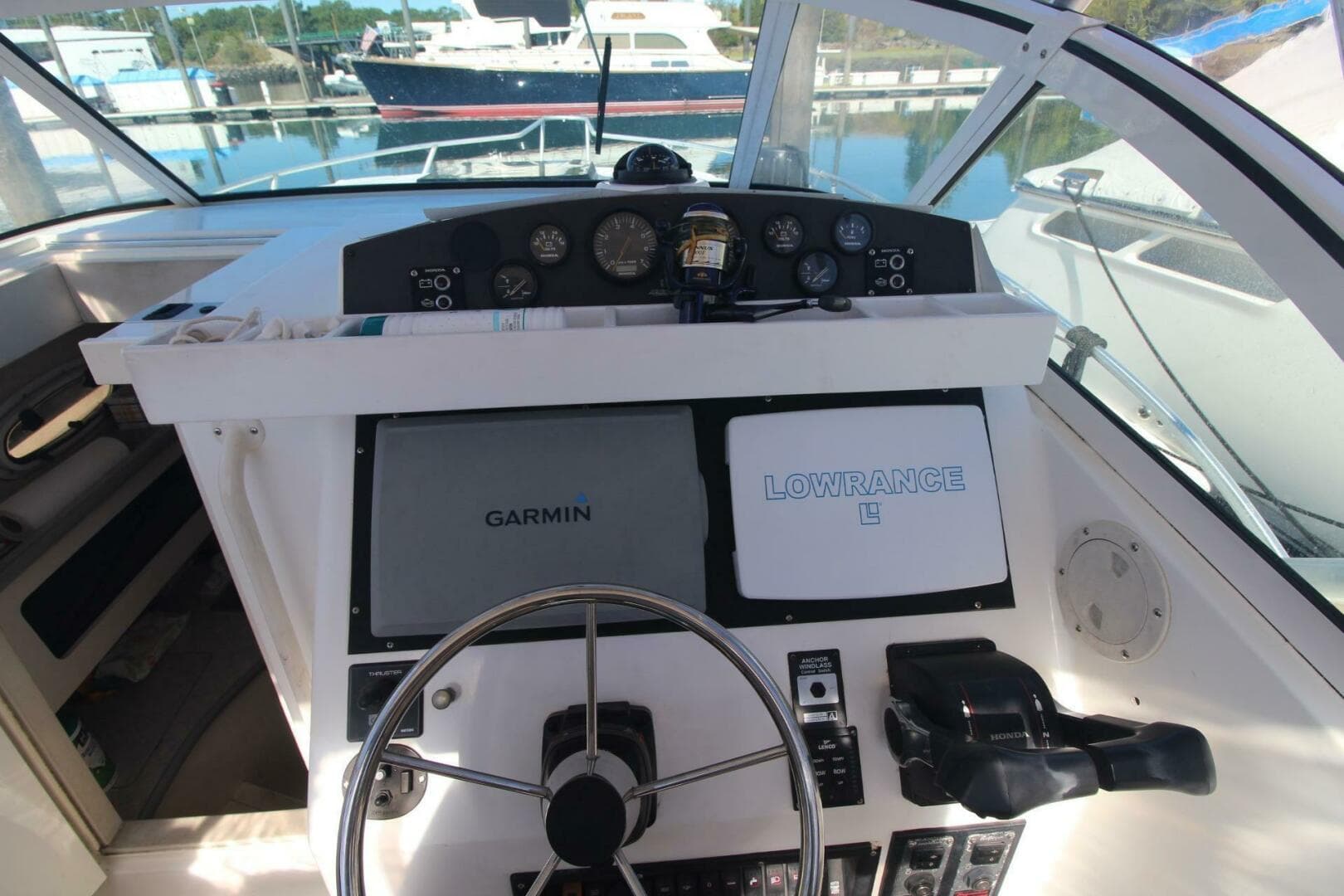 2001 Mako 293 Walk Around