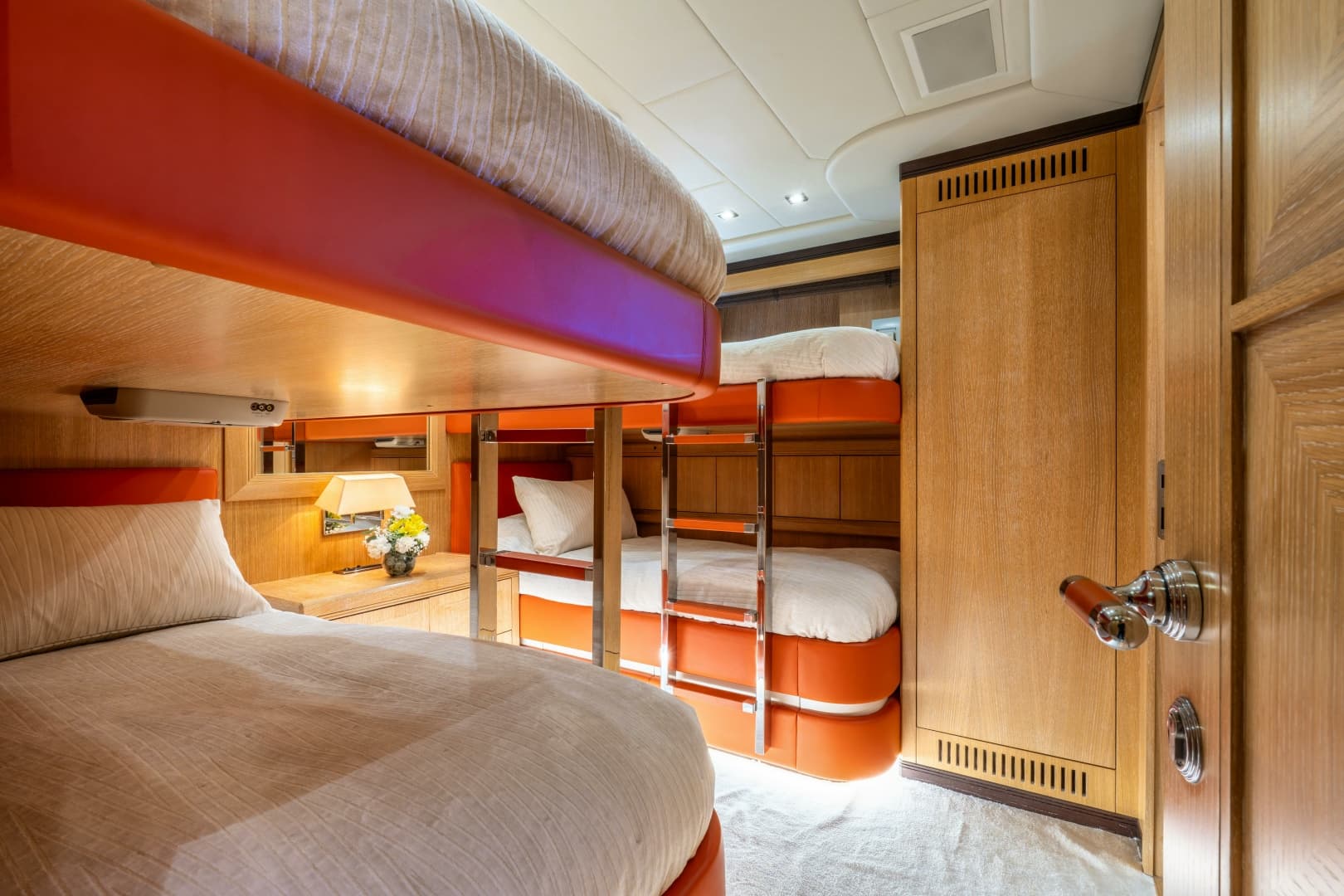 2008 Overmarine Mangusta 108