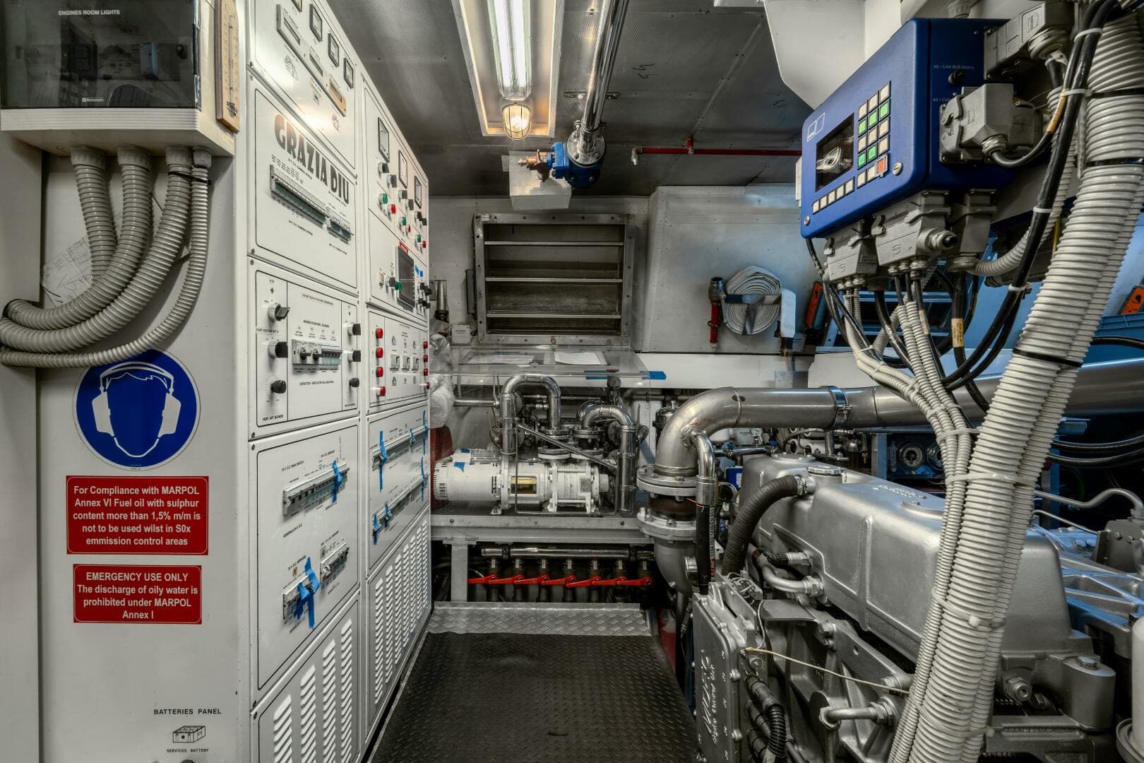 2008 Overmarine Mangusta 108