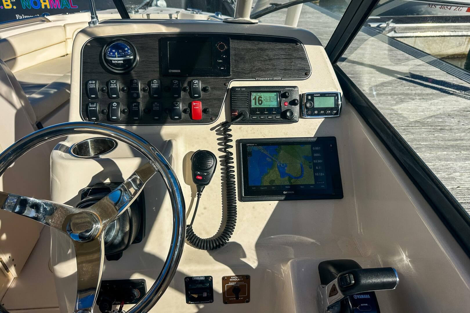 2016 Grady-White 255 Freedom