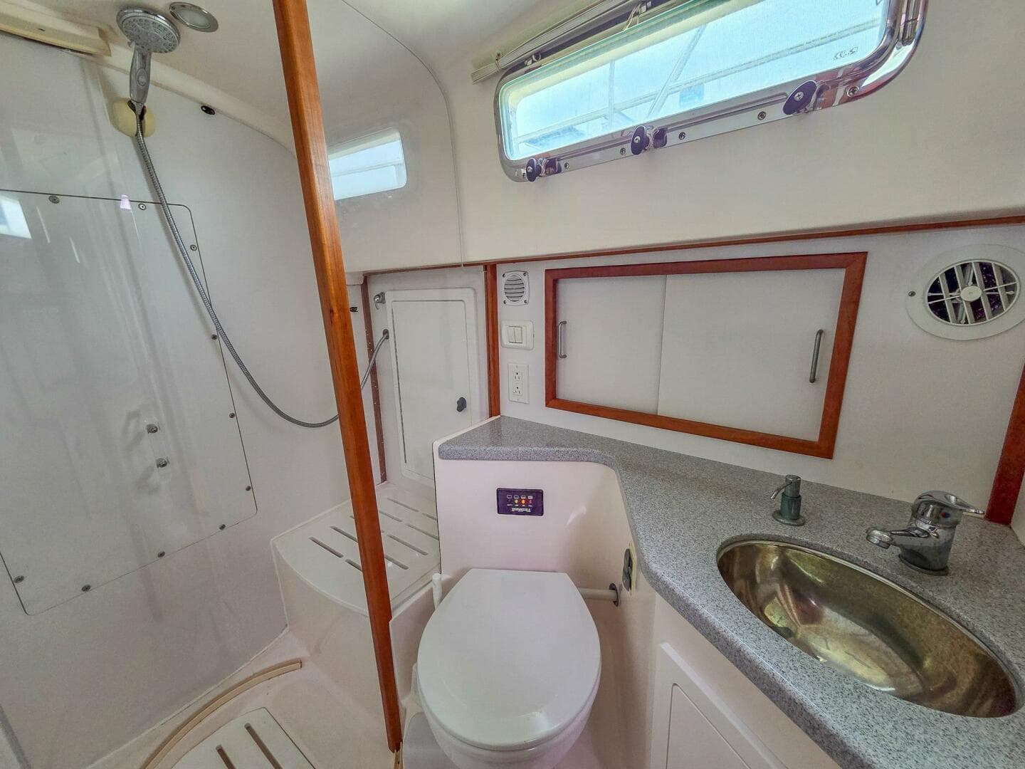 2008 Sabre 34 Express