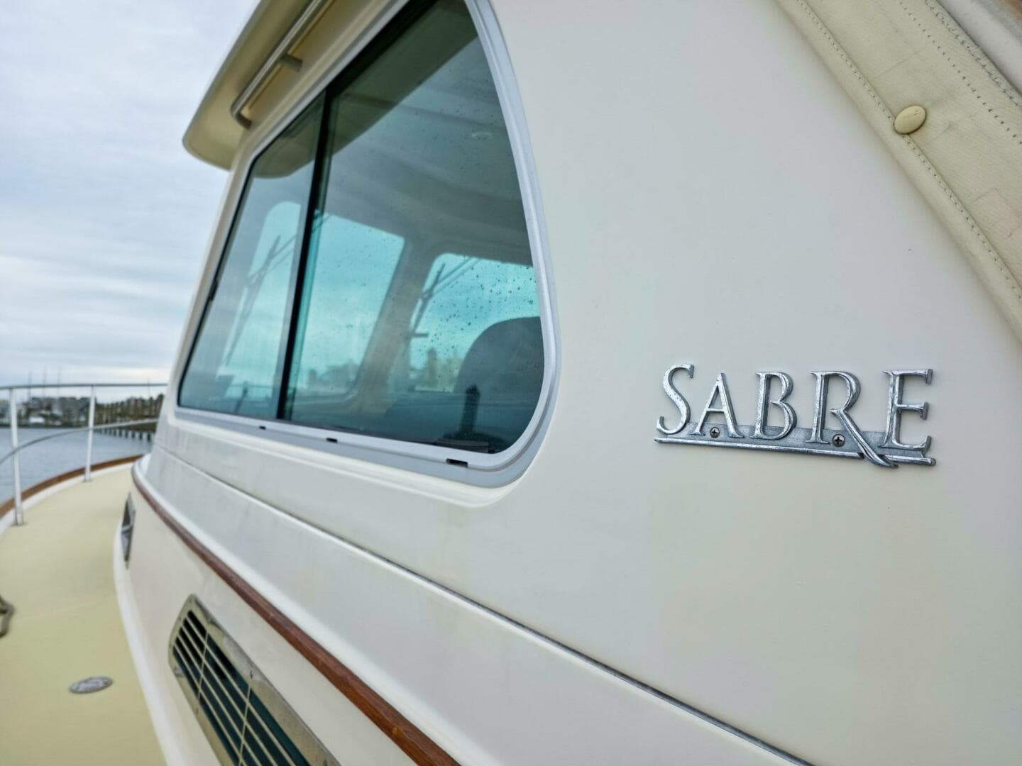 2008 Sabre 34 Express