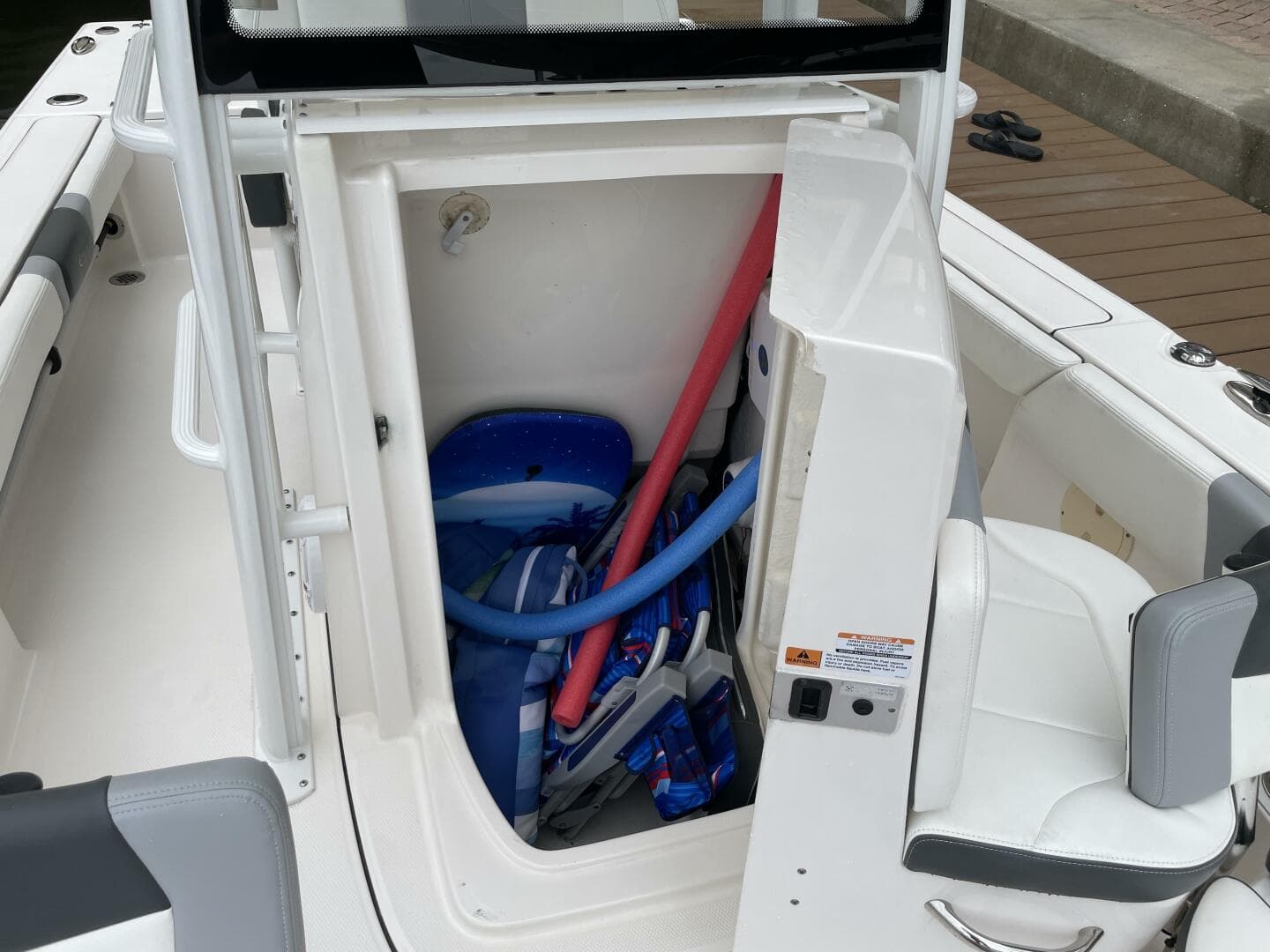 2022 Robalo Cayman 246 SD