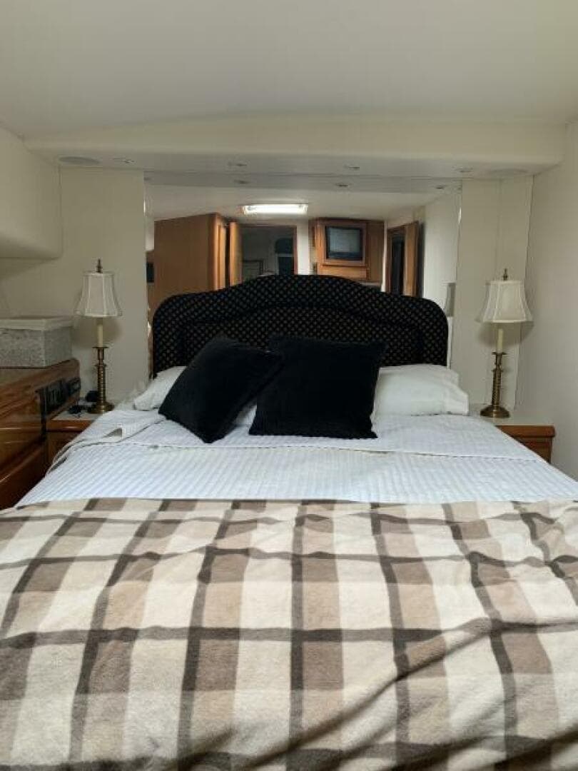 2000 Viking 50 Convertible Sportfish