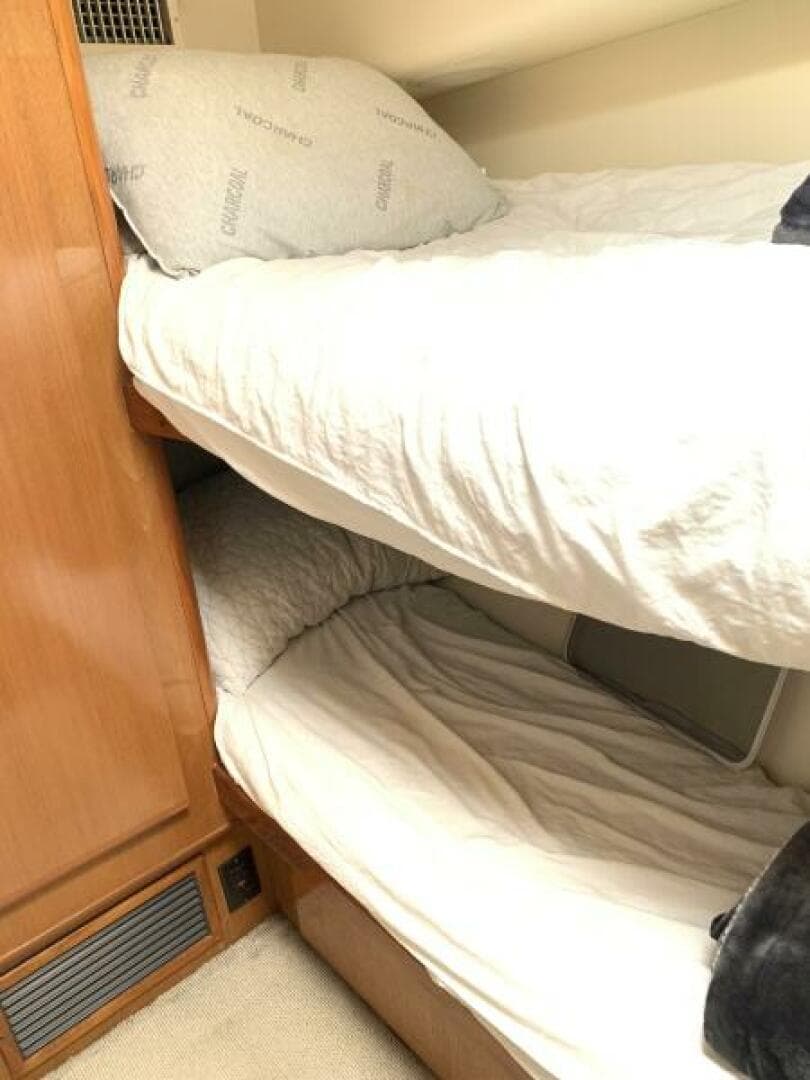 2000 Viking 50 Convertible Sportfish