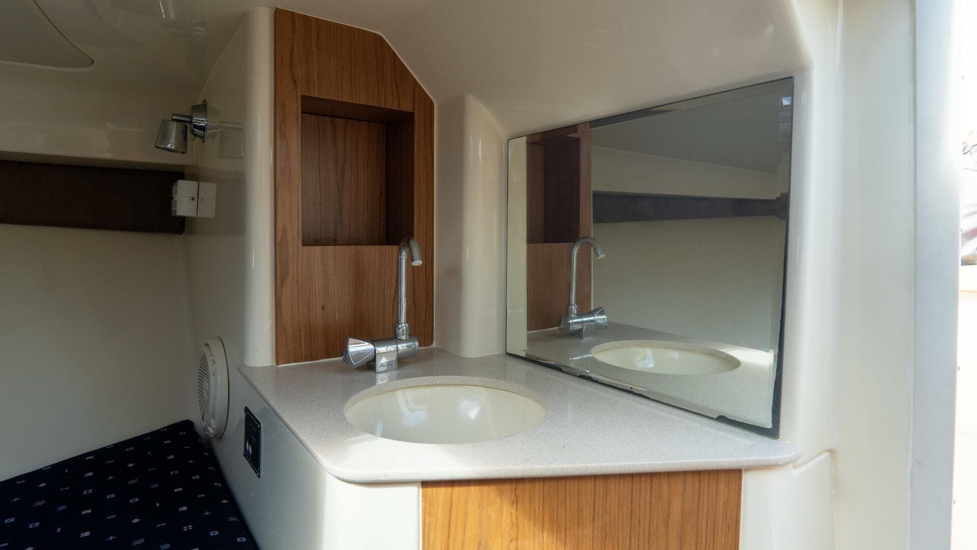 2017 Chris-Craft Corsair Heritage Edition