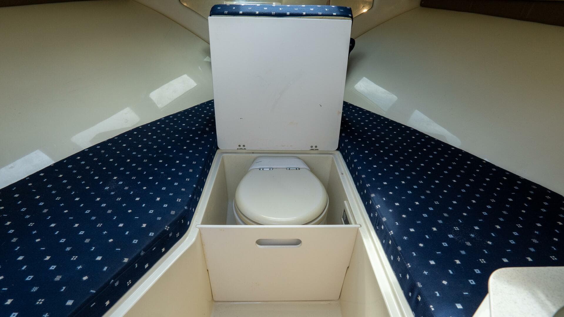 2017 Chris-Craft Corsair Heritage Edition