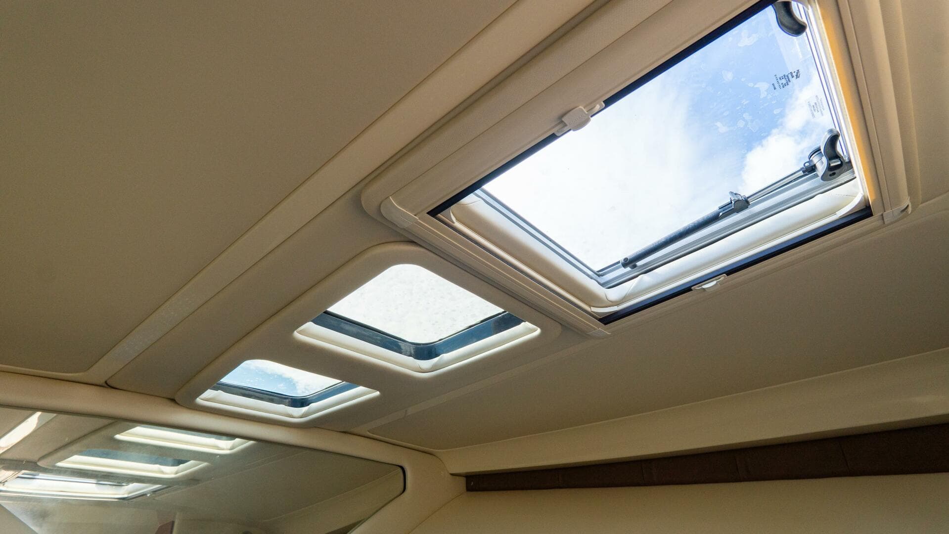 2017 Chris-Craft Corsair Heritage Edition