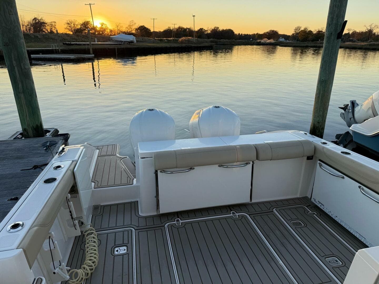 2017 Pursuit OS 325 Offshore