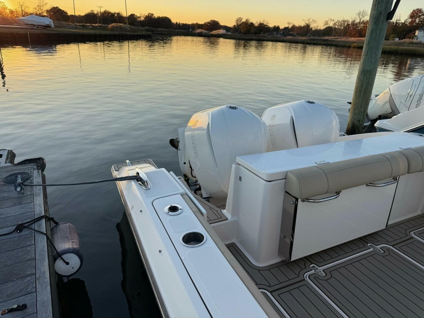 2017 Pursuit OS 325 Offshore