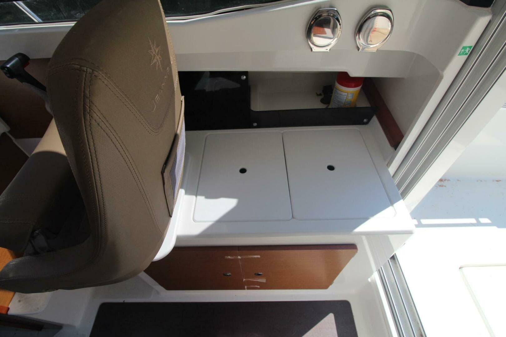 2017 Jeanneau NC Sport 695