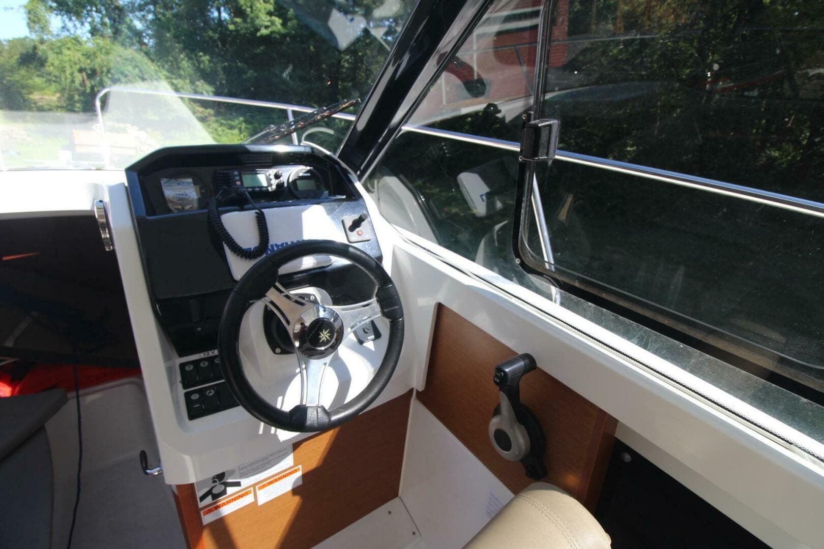 2017 Jeanneau NC Sport 695