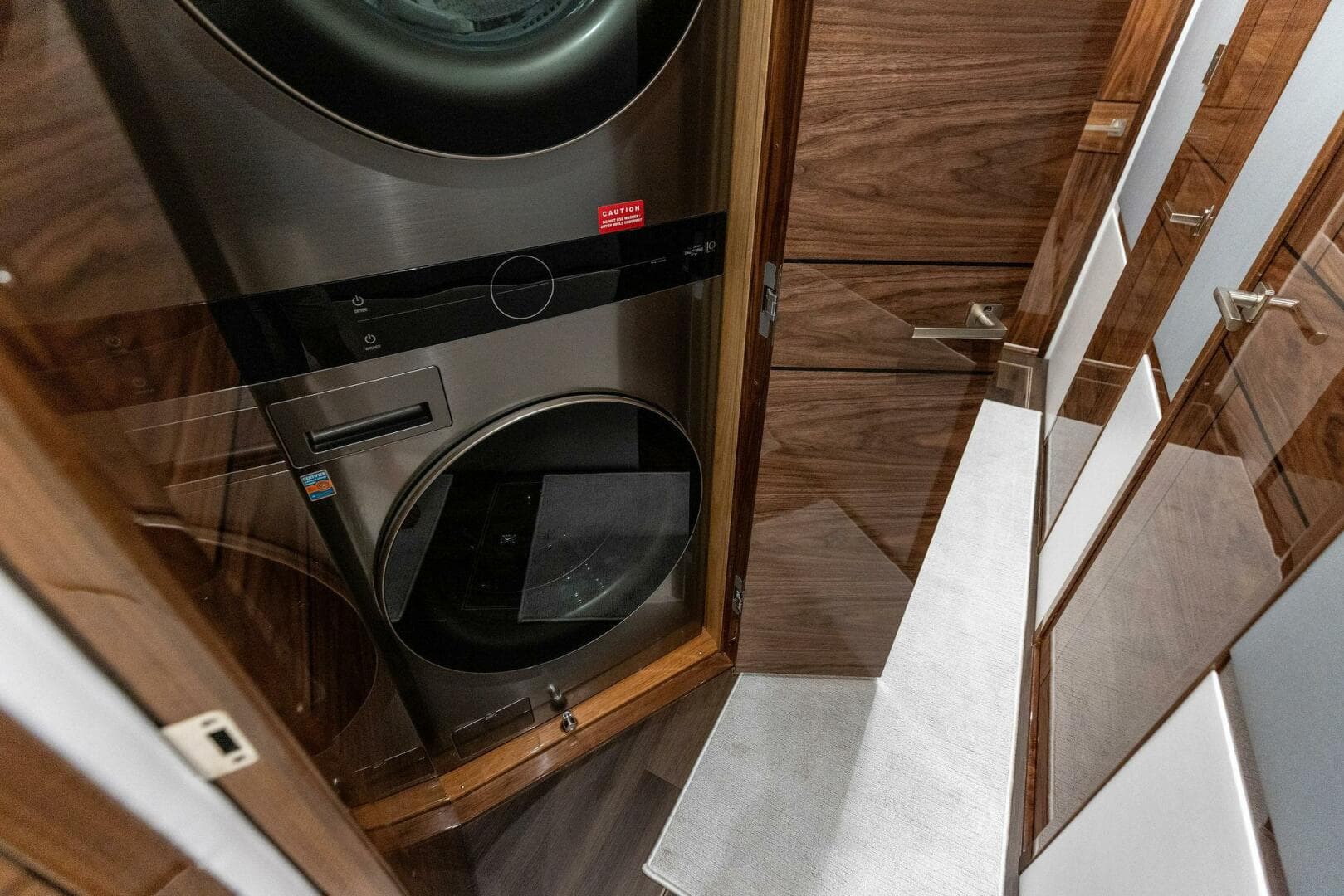 2026 Viking 82 Convertible- TEAM HARVEY I- Laundry