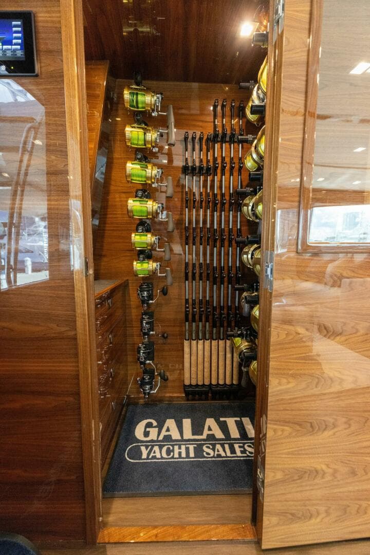 2026 Viking 82 Convertible- TEAM HARVEY I- Tackle Storage