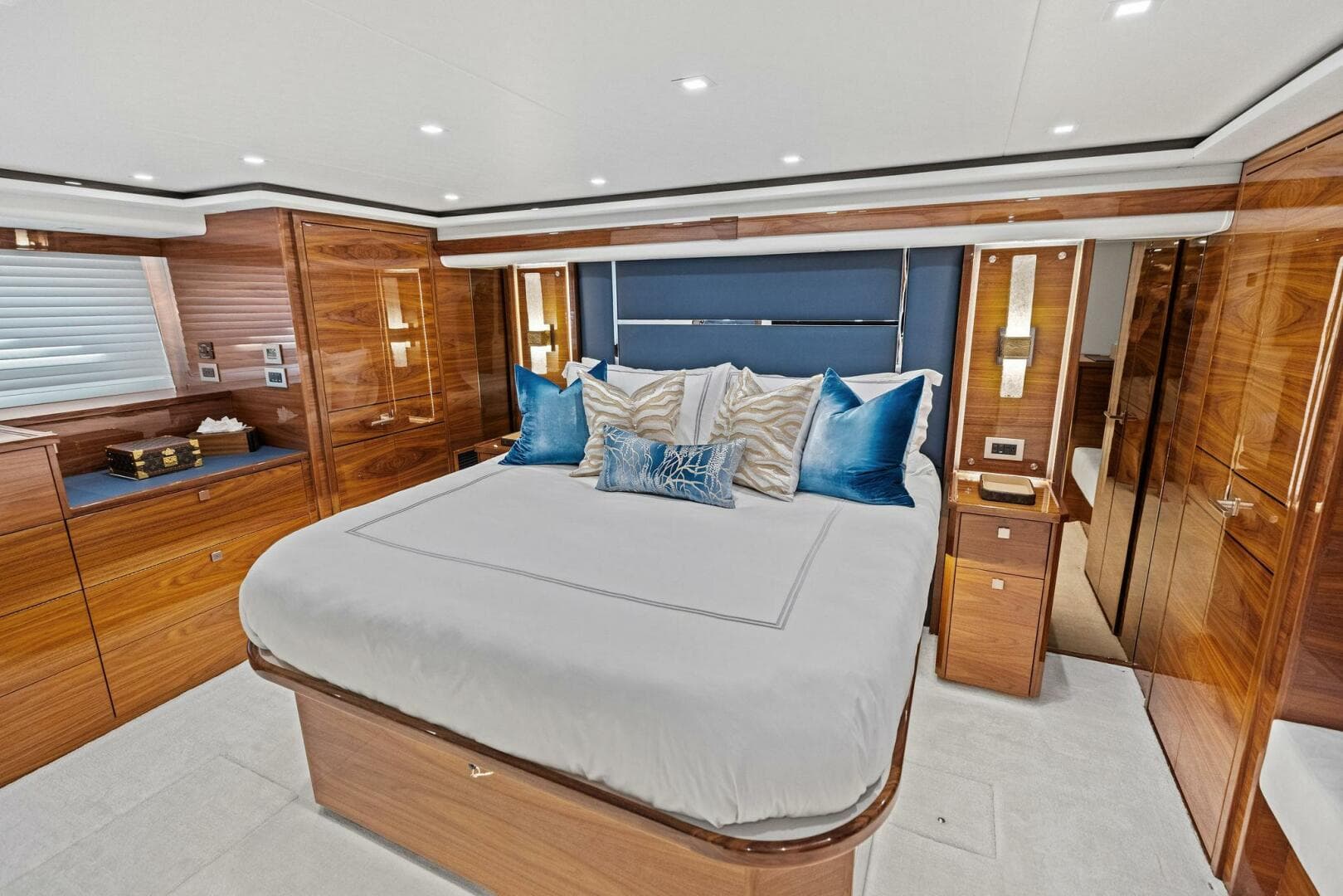 2026 Viking 82 Convertible- TEAM HARVEY I- Master Stateroom