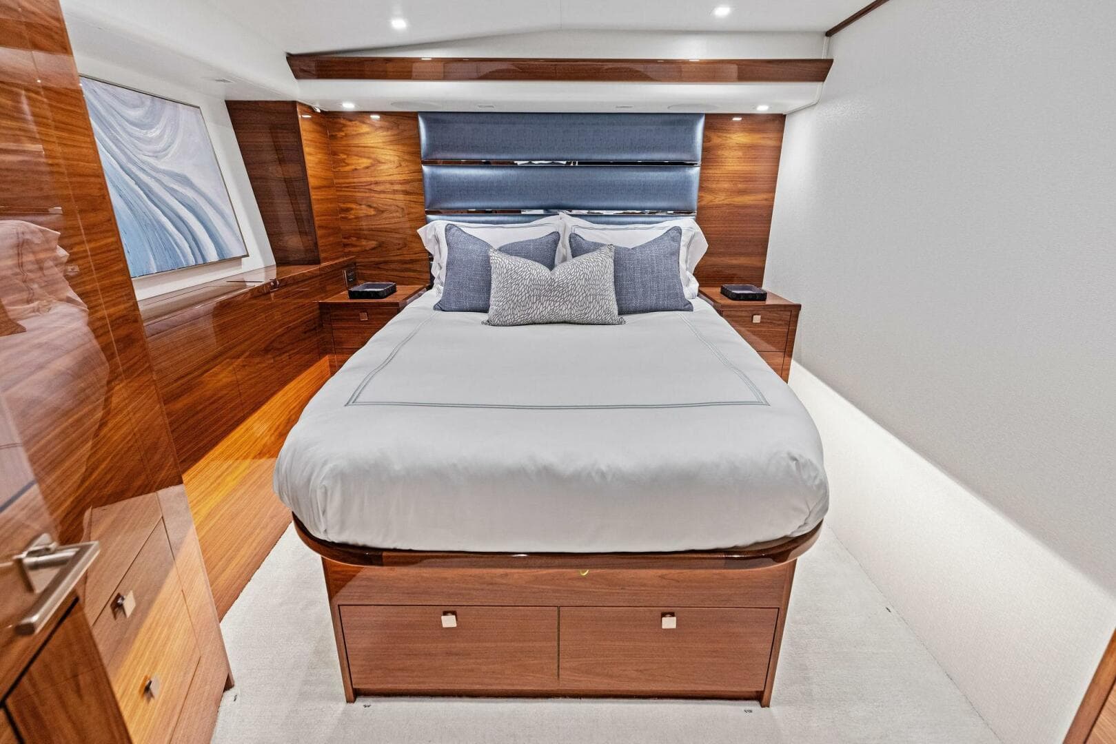 2026 Viking 82 Convertible- TEAM HARVEY I- STBD Guest Sateroom