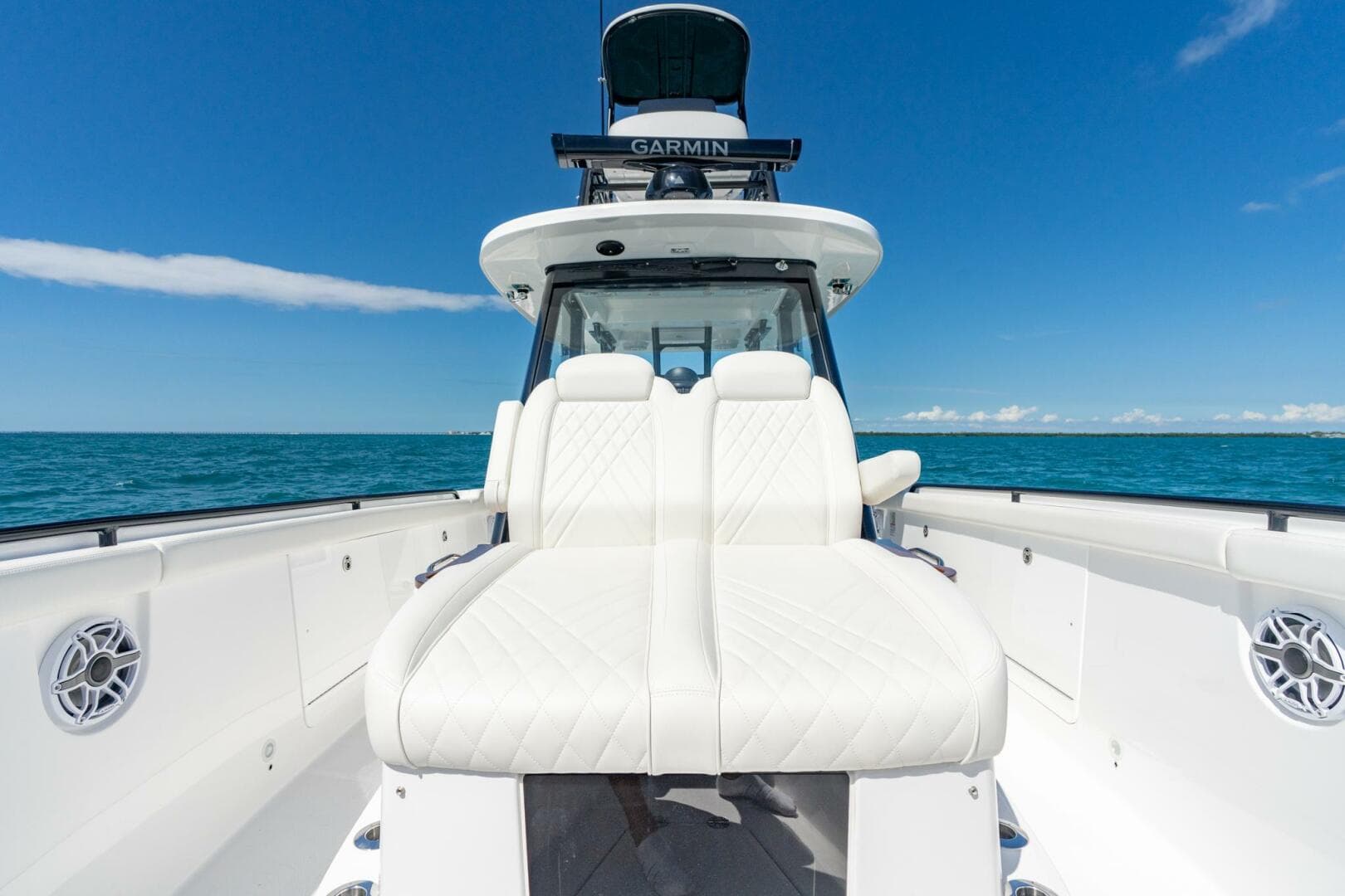 2025 Everglades 375 Center Console