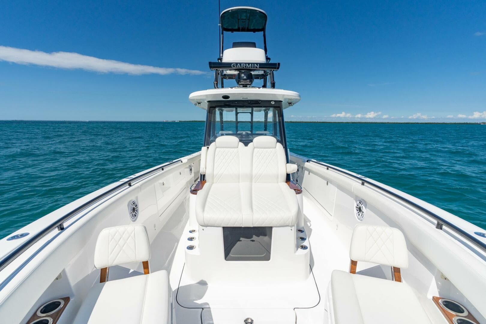 2025 Everglades 375 Center Console