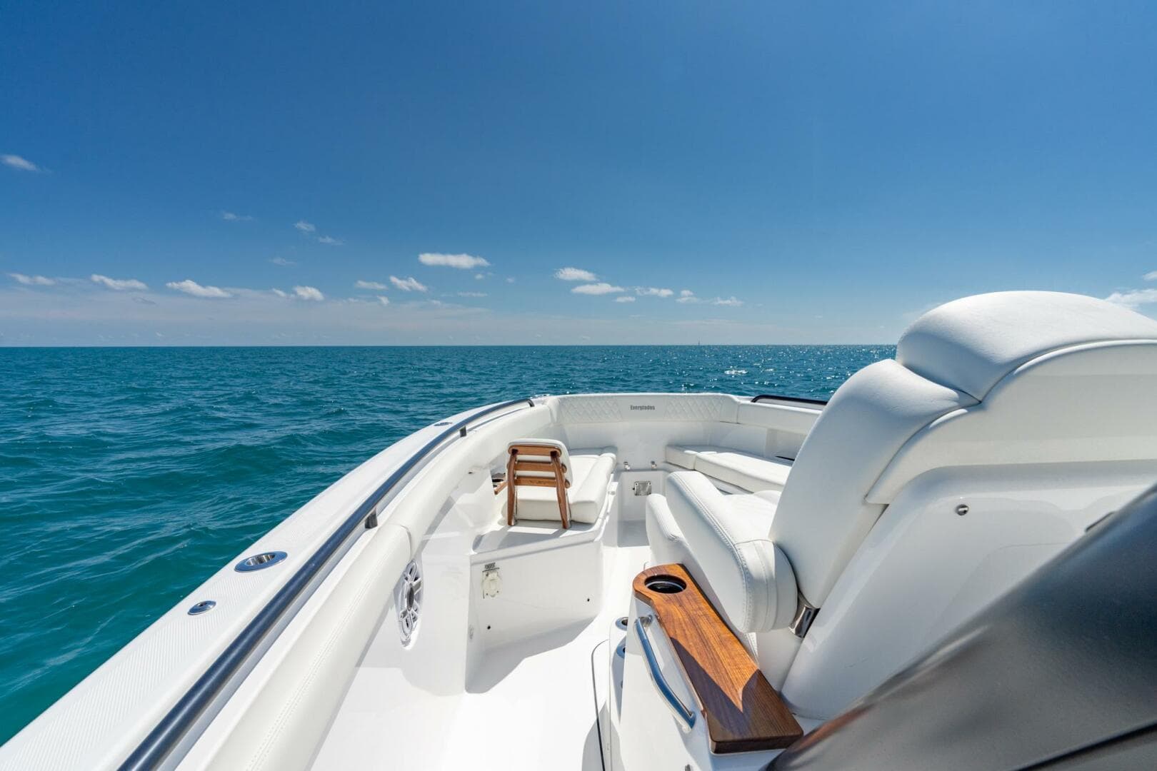 2025 Everglades 375 Center Console