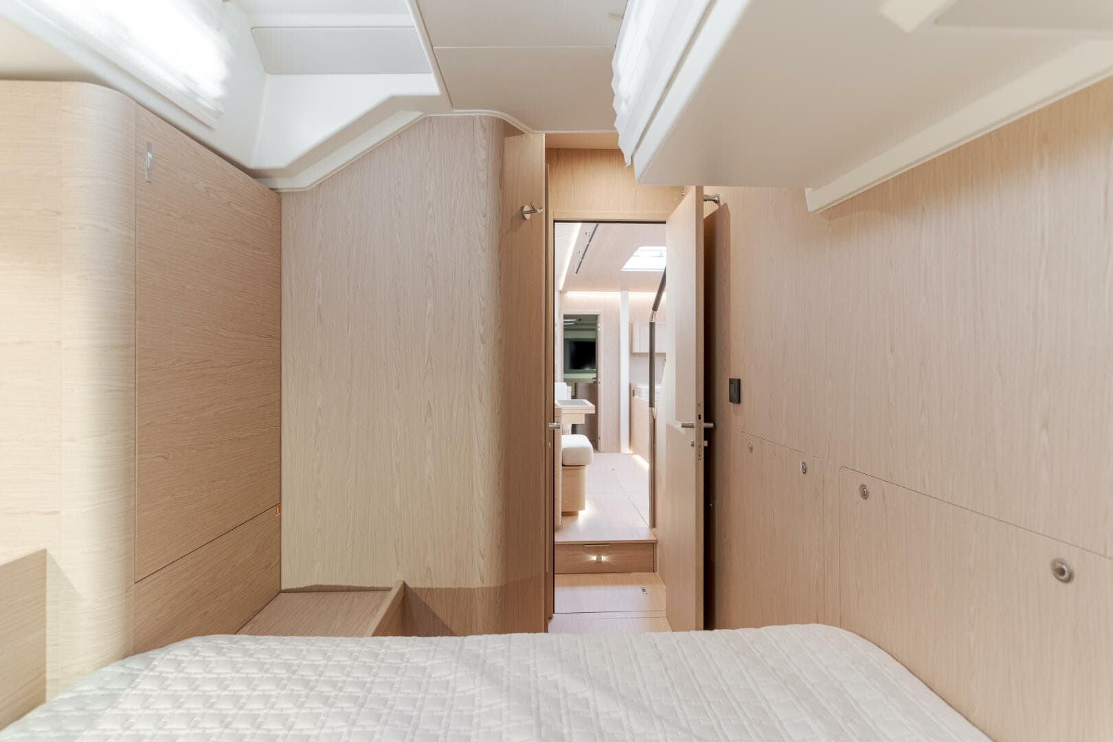 2023 Beneteau Oceanis Yacht 60