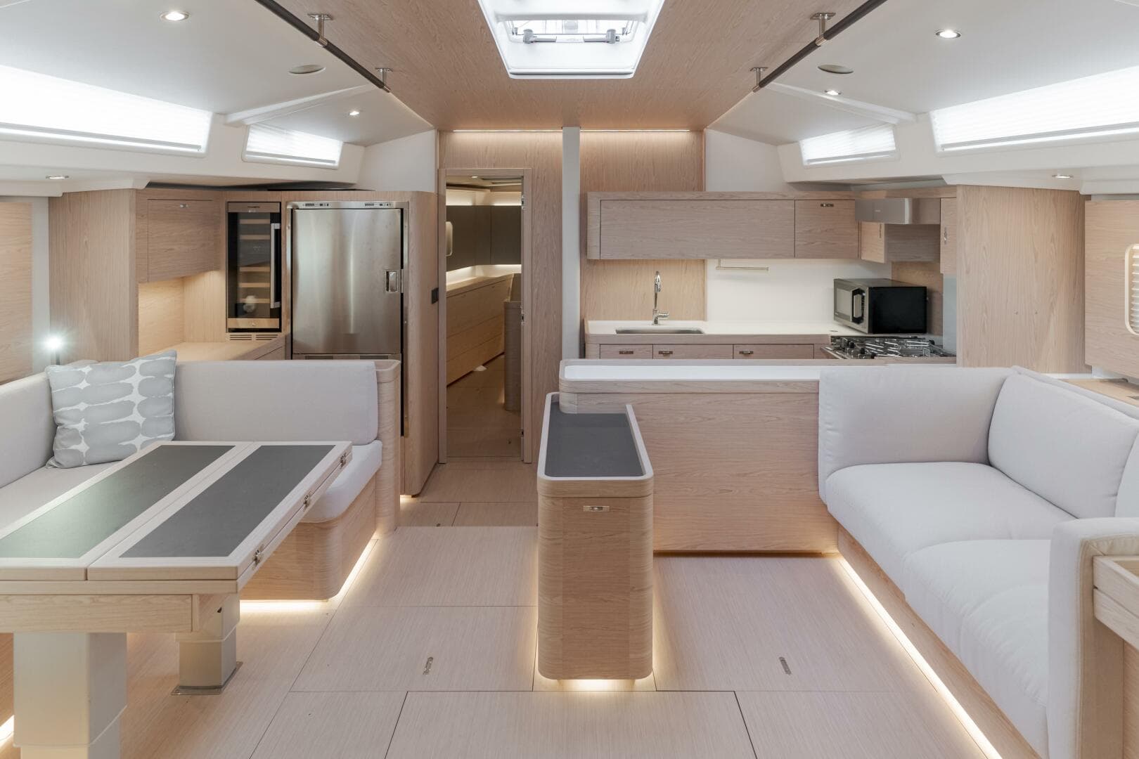 2023 Beneteau Oceanis Yacht 60