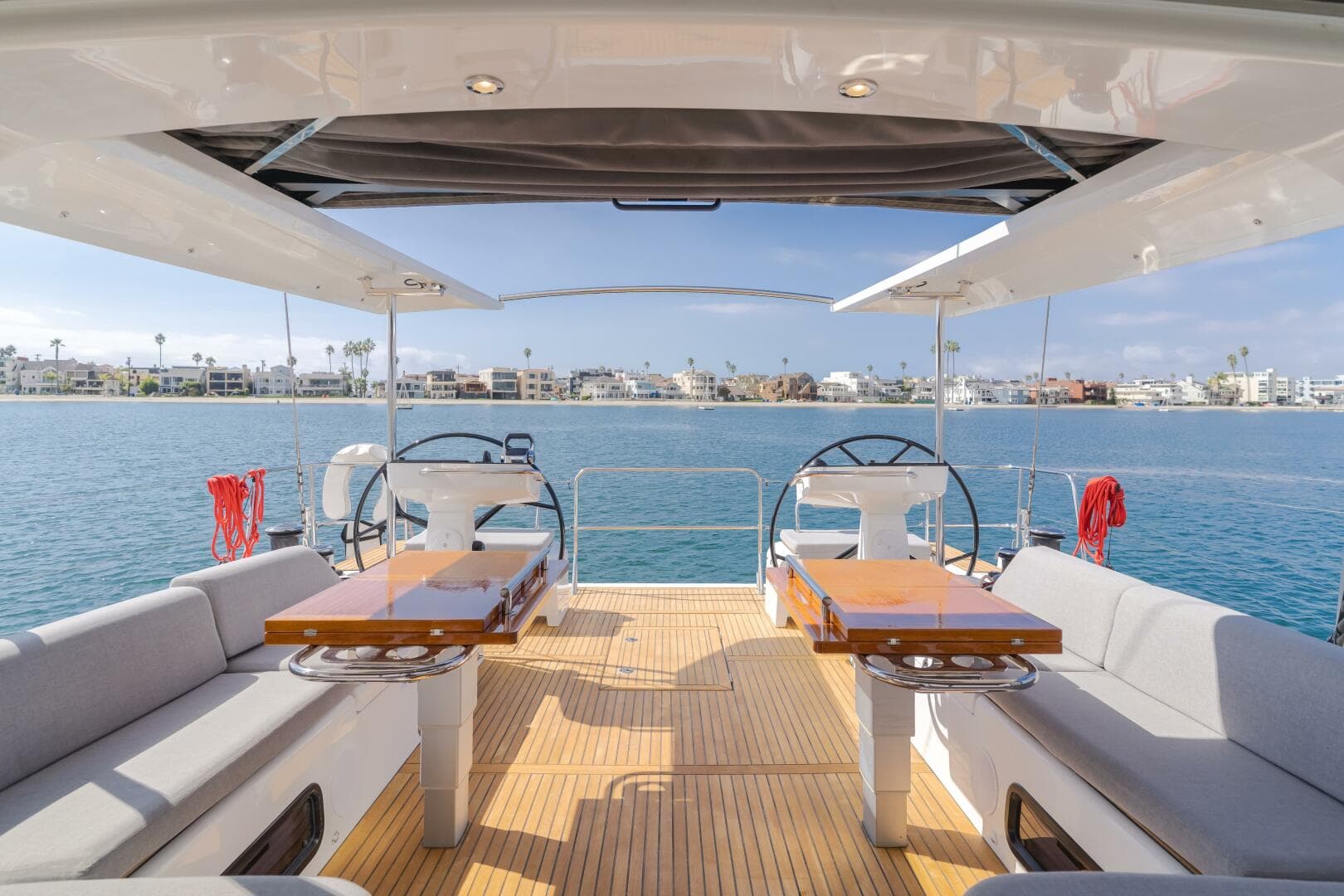 2023 Beneteau Oceanis Yacht 60