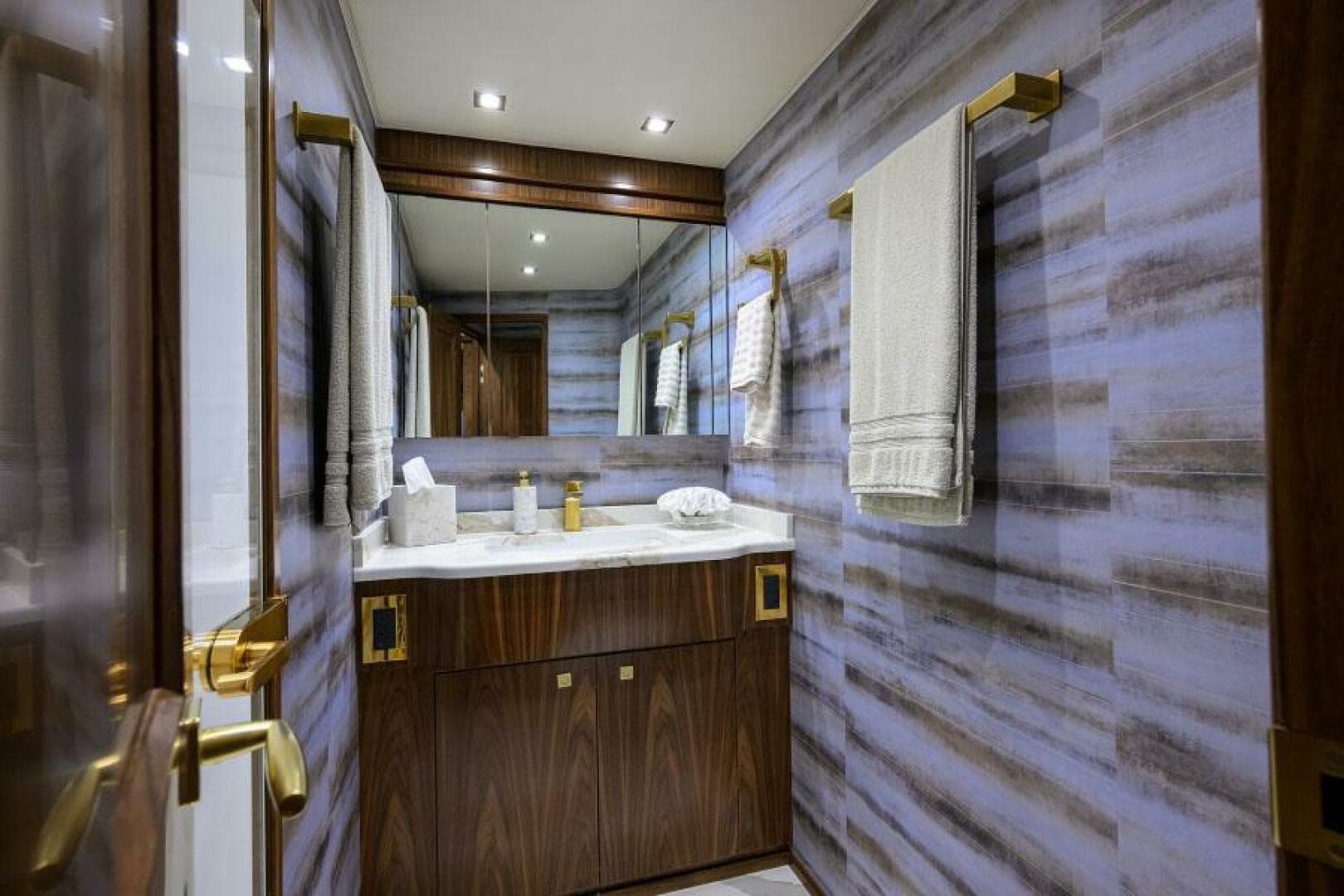 Viking 80 - KEMOSABE - Forward Head