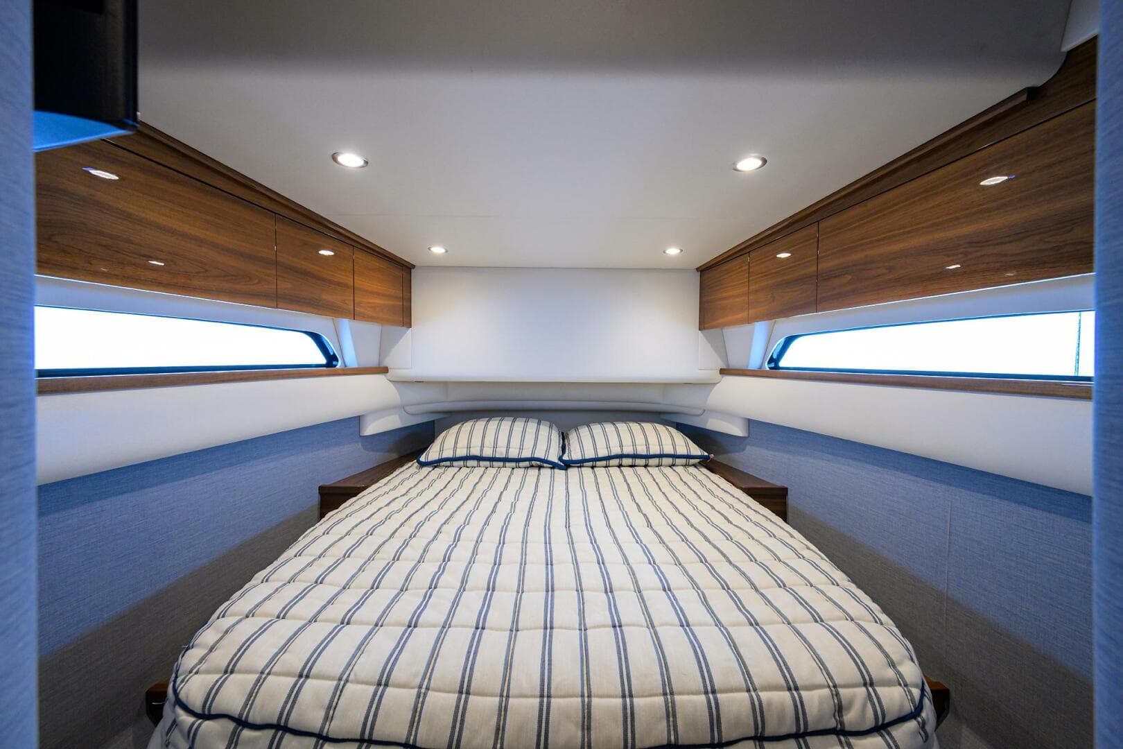 Valhalla 55 - LITTLE KEMOSABE - Master Stateroom