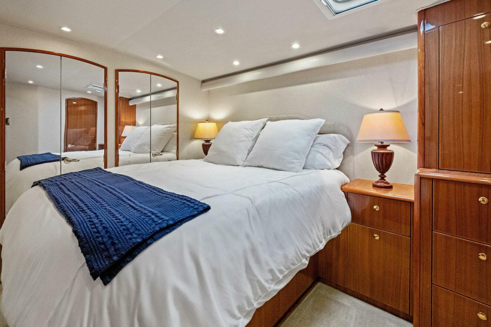 2006 Viking 56 Convertible SUMMER SALT