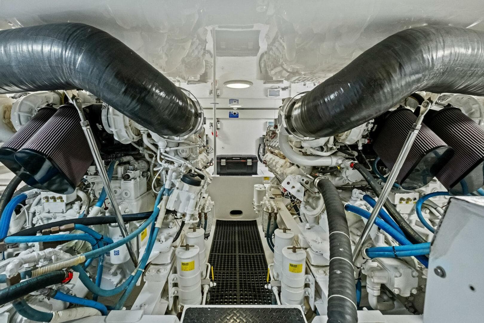 2006 Viking 56 Convertible SUMMER SALT