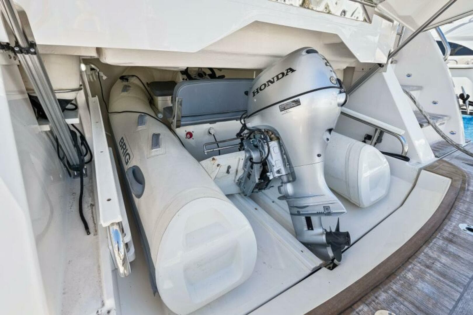 2022 Riviera 5400 Sport Yacht Platinum Edition