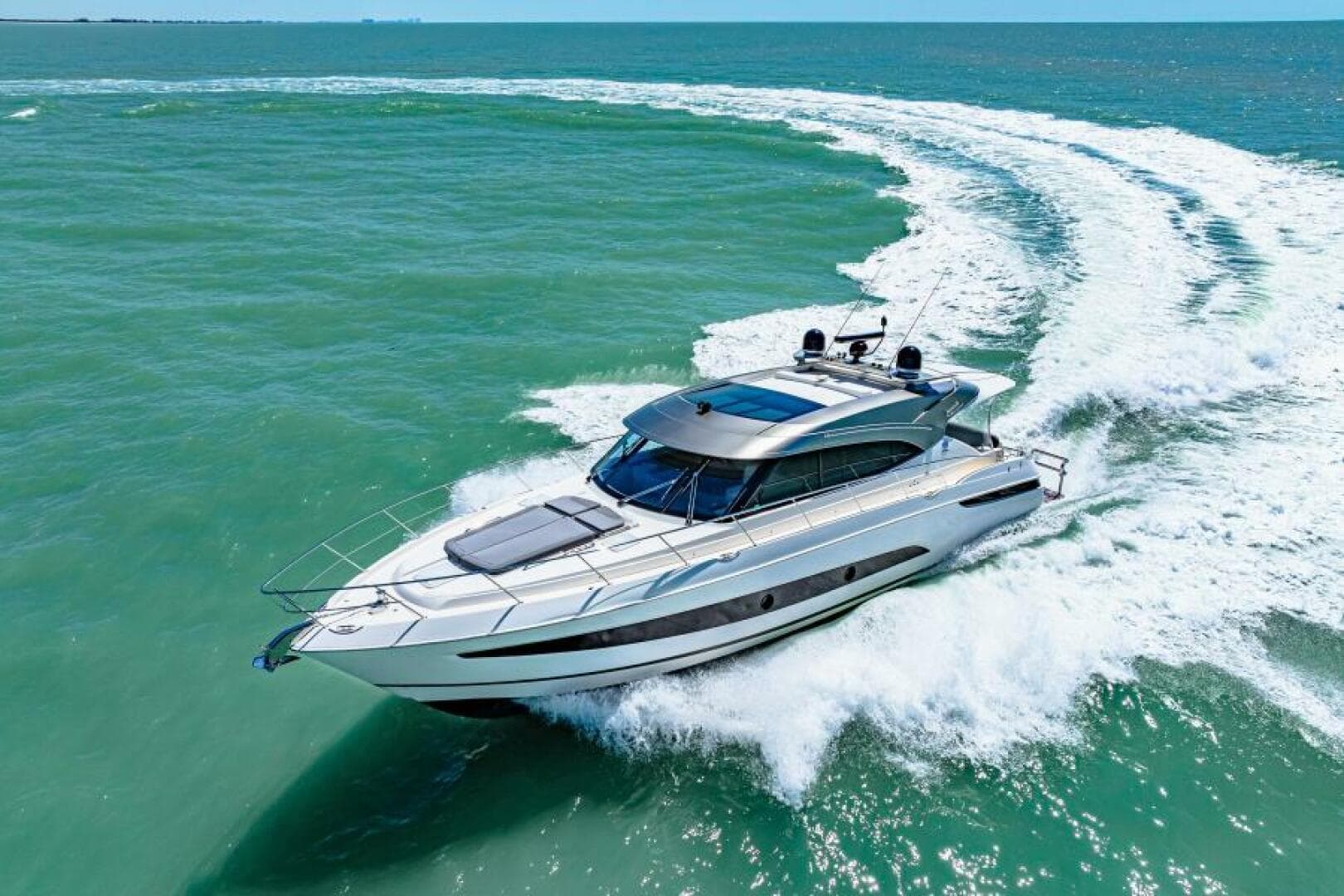 2022 Riviera 5400 Sport Yacht Platinum Edition