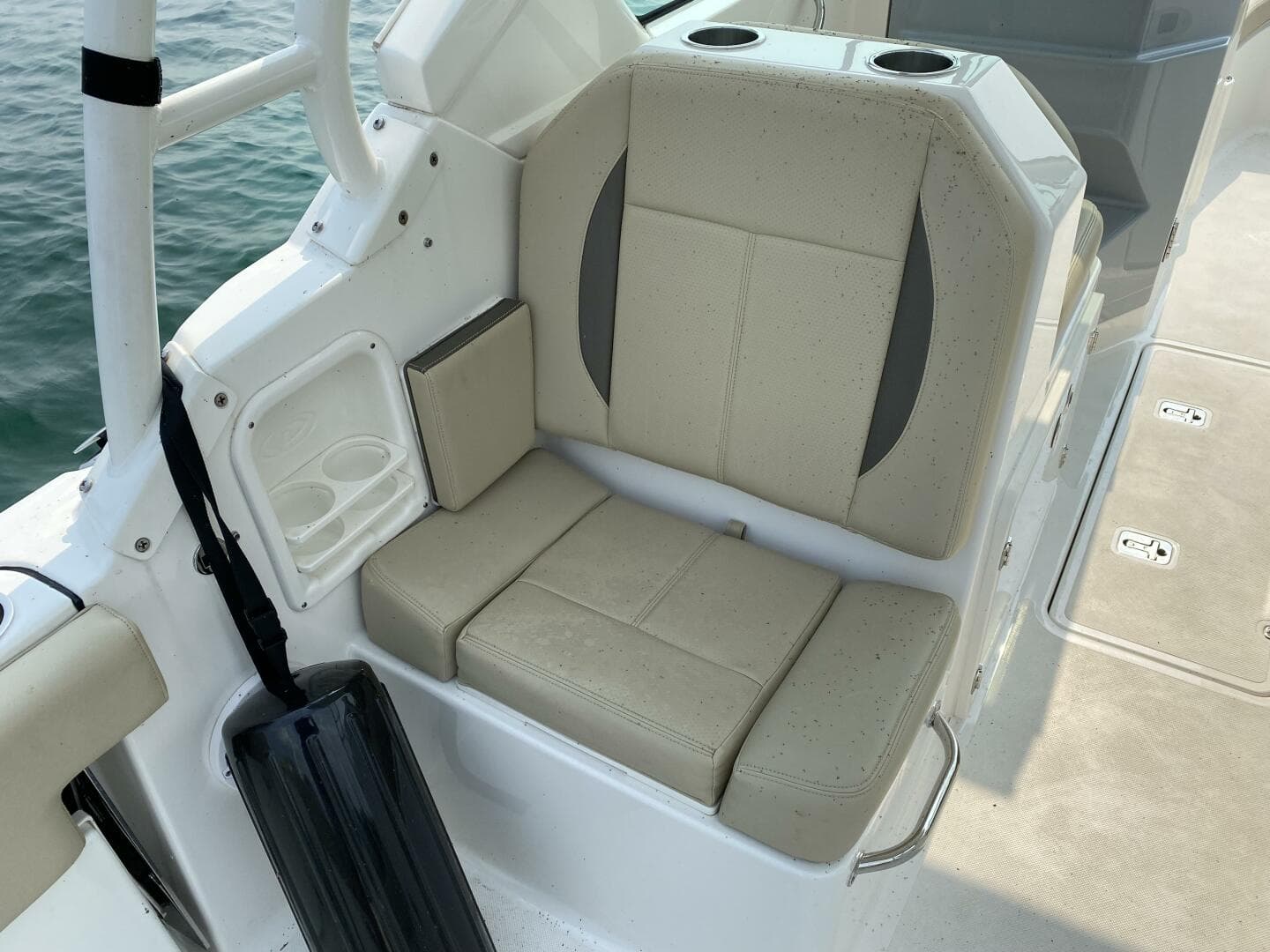 2021 Pursuit 266 Dual Console