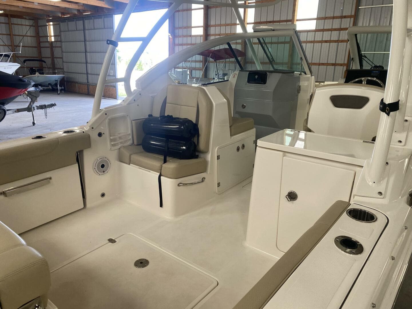 2021 Pursuit 266 Dual Console