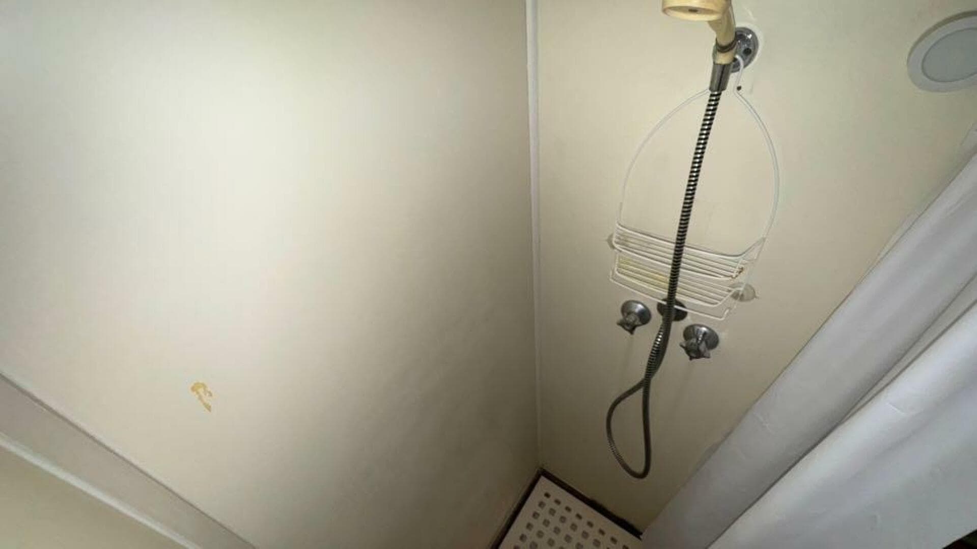 Aft Primary Ensuite Head