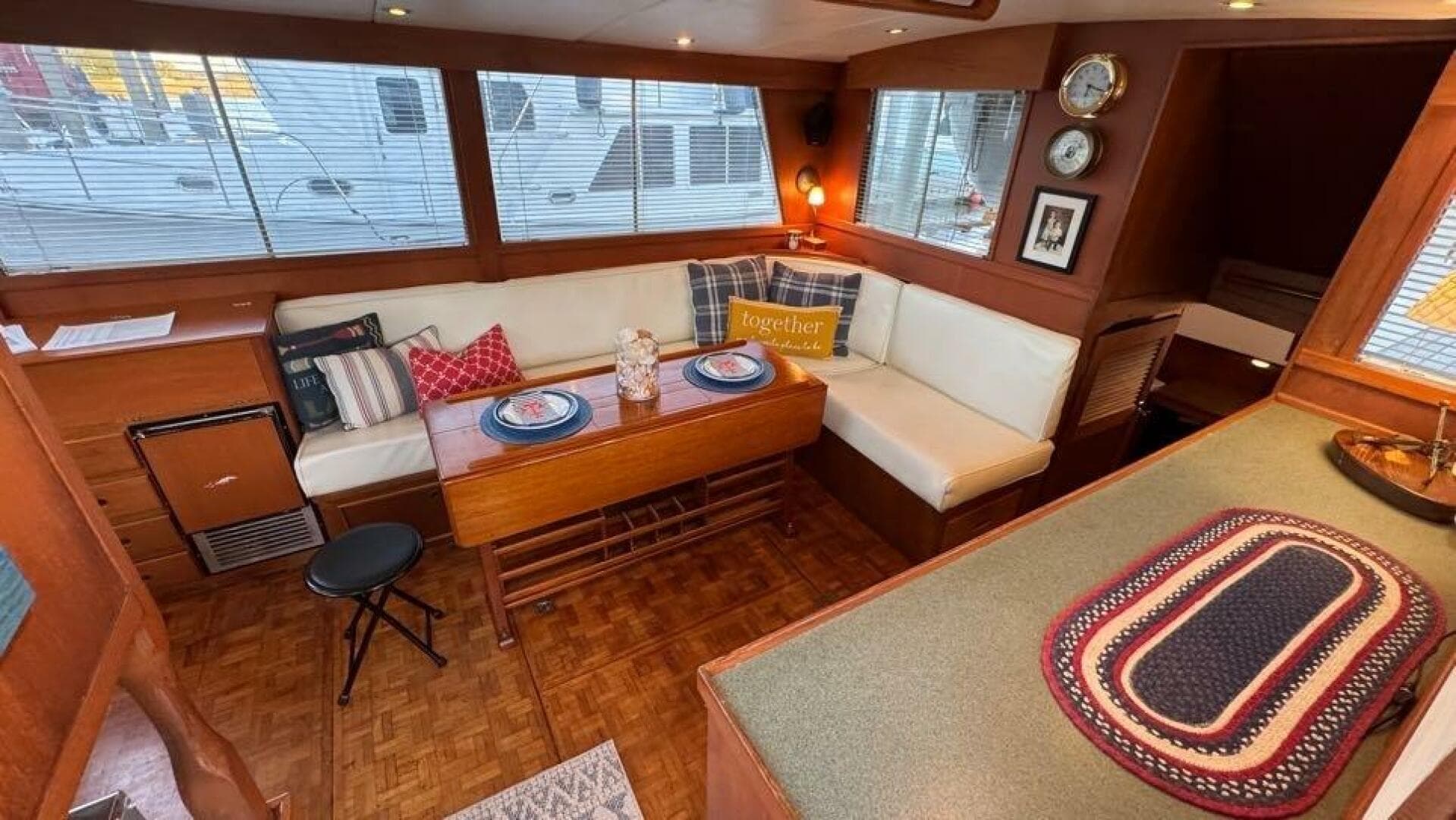 L-shaped settee starboard