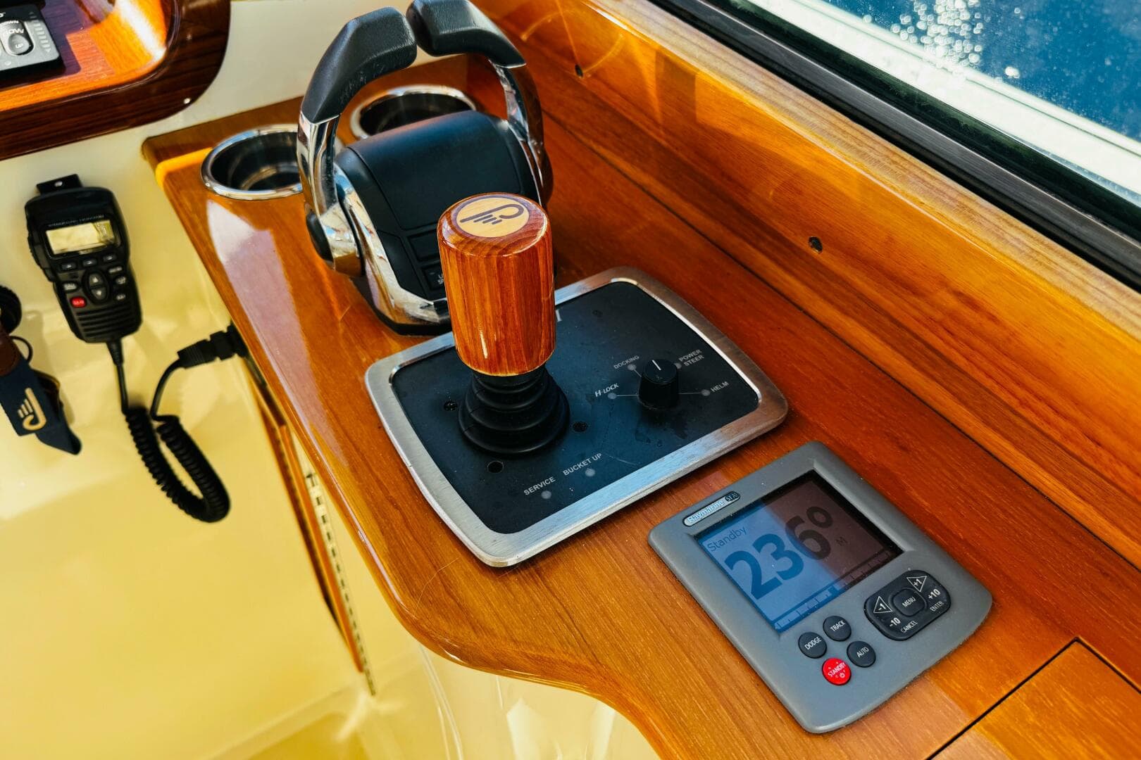 2012 Hinckley Picnic Boat MKIII